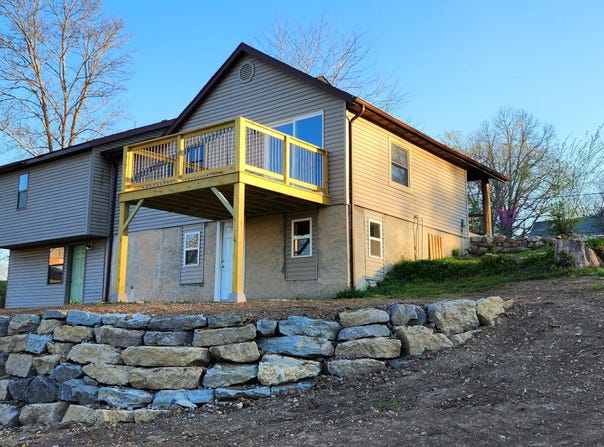 1441 County Road 806, Gainesville, MO 65655