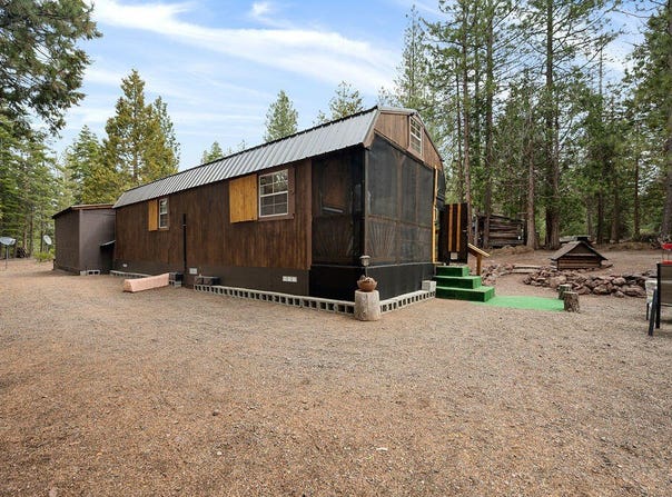 33907 Red Deer Lane, Bonanza, OR 97623