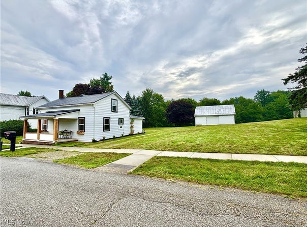 131 Mill Street, Burbank, OH 44214