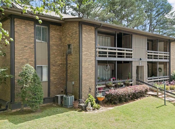 3101 LORNA ROAD, HOOVER, AL 35216