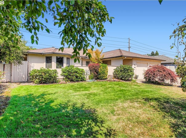 1597 NE GREENSWORD DR, Hillsboro, OR 97124