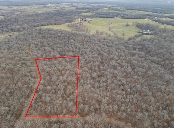 Tim Road, Edwards, MO 65326