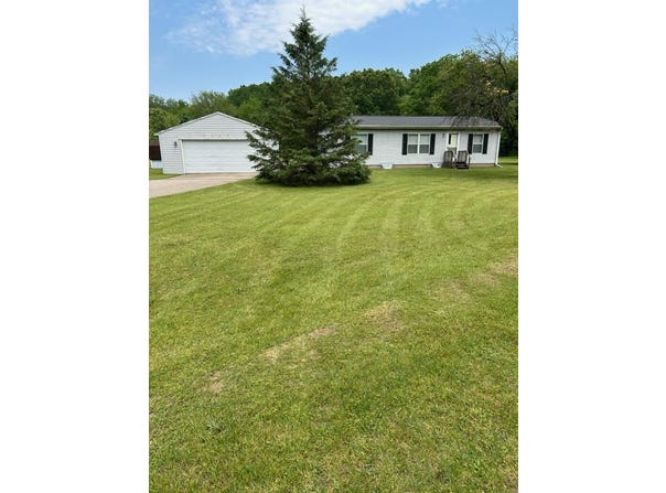50091 N M-40 Highway, Paw Paw, MI 49079