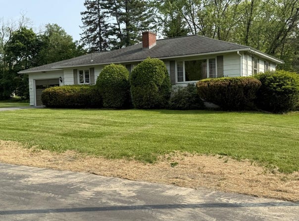 29 Birchwood Blvd Boulevard, Brewer, ME 04412