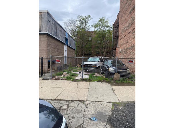 159 S 2nd Avenue, Mount Vernon, NY 10550