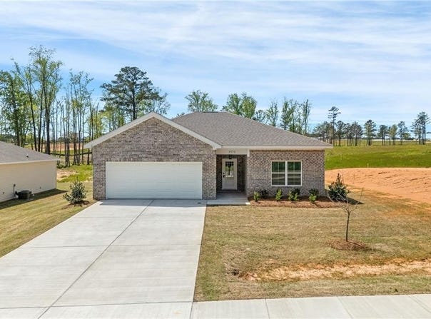 7173 King Road, Valley, AL 36854