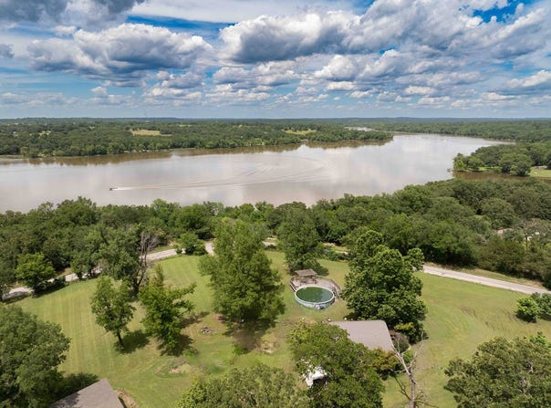14552 E Lake Drive, Claremore, OK 74017