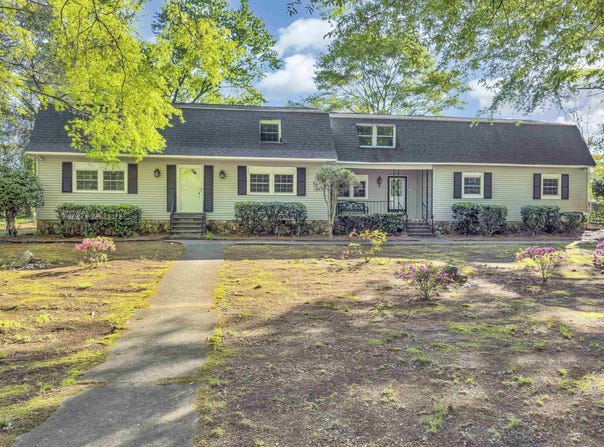 24 Dahlglen Avenue, Greenville, SC 29607