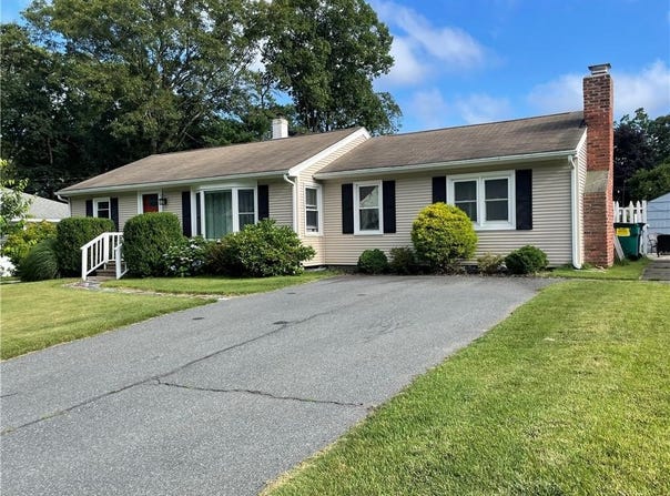 71 Glenwood Drive, North Kingstown, RI 02852