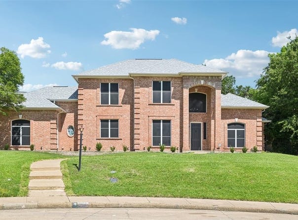 904 Windmill Court, Cedar Hill, TX 75104