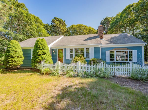 40 Horseshoe Way, Brewster, MA 02631