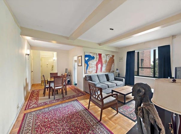 2200 E Tremont Avenue, Bronx, NY 10462