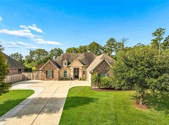 613 ENGLISH OAK Drive, Madisonville, LA 70447