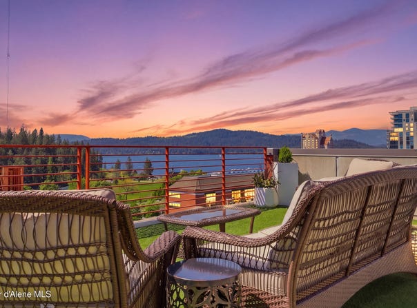 609 E Sherman Ave, Coeur d'Alene, ID 83814