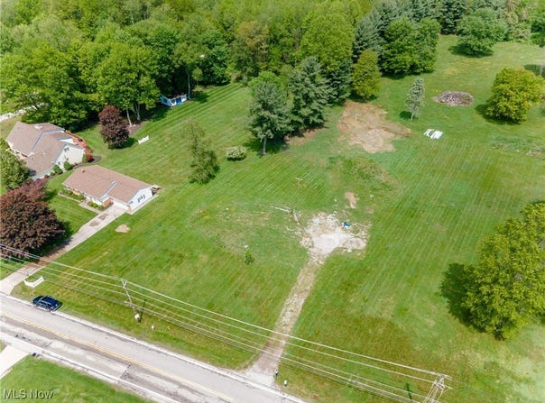 12205 Schreiber Road, Valley View, OH 44125