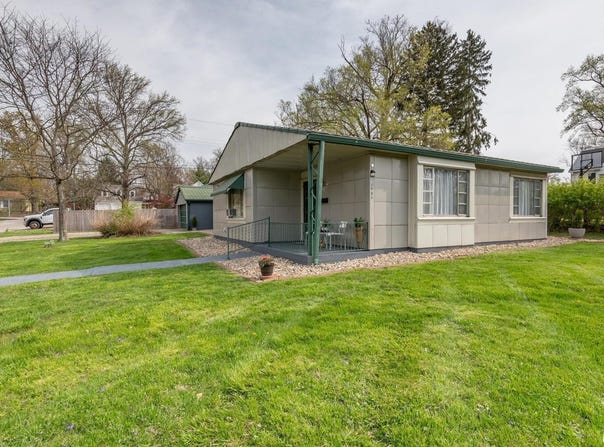 1901 E Maxwell Lane, Bloomington, IN 47401