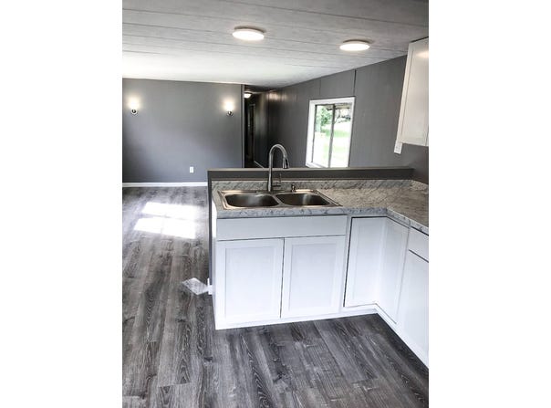 128 Garlands Private Drive, Kingsport, TN 37664