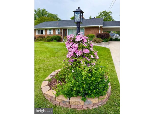 5413 IVES PLACE, SPRINGFIELD, VA 22151