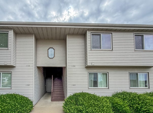 1106 Kara Drive, Champaign, IL 61822