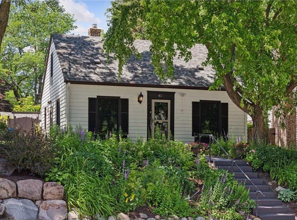 40 Penn Avenue S, Minneapolis, MN 55405