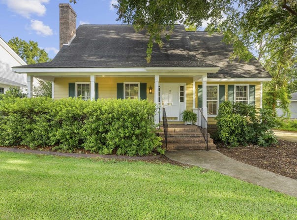 211 Laurens Street, Camden, SC 29020