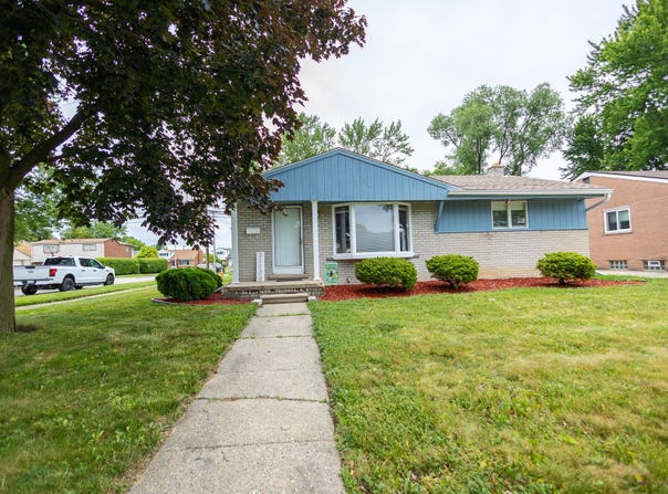 31124 Geraldine Street, Westland, MI 48185