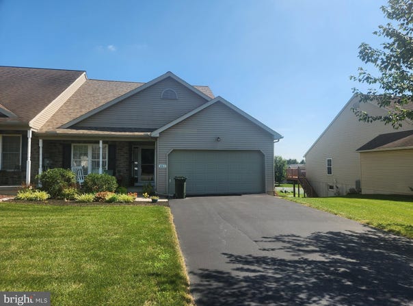 461 THRUSH DRIVE, MANHEIM, PA 17545