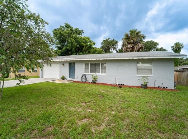 920 SHAYLER AVENUE, DELAND, FL 32724