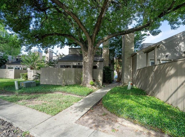 1346 Chardonnay Drive, Houston, TX 77077