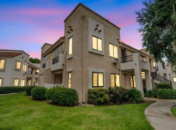 8476 New Salem St, San Diego, CA 92126