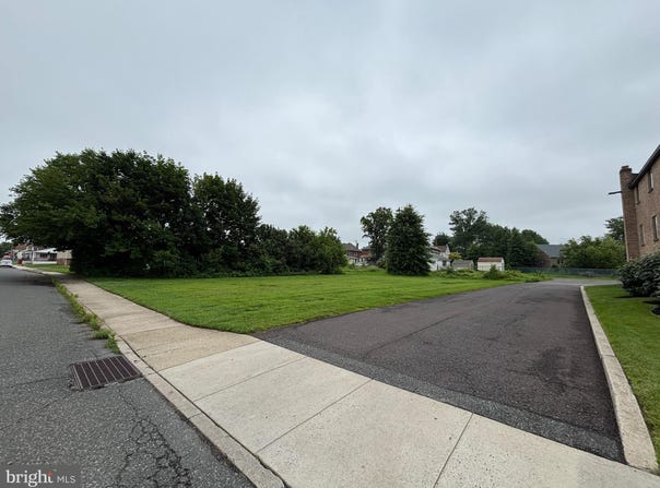 ASH ST, POTTSTOWN, PA 19464