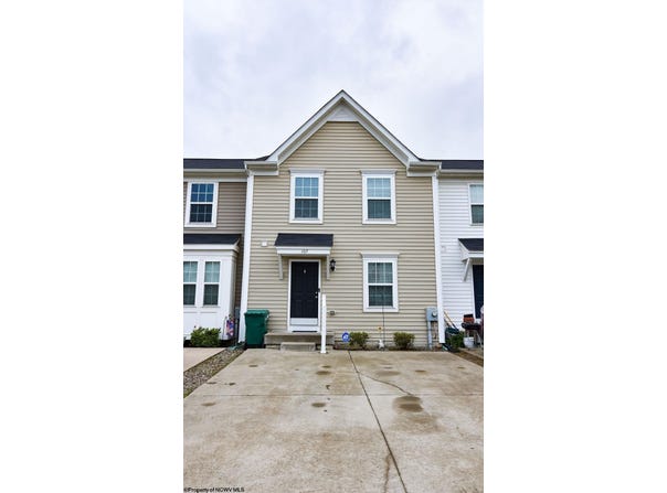 107 KINGSBURY Court, White Hall, WV 26554