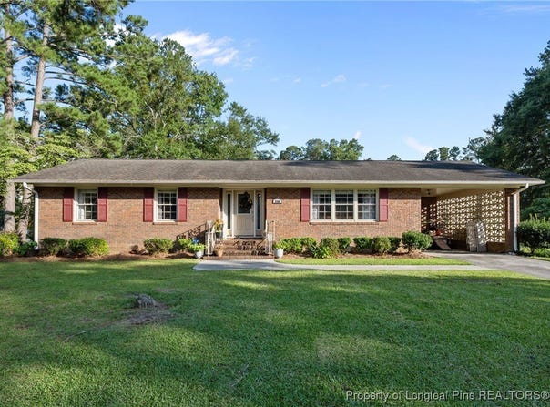 246 Oak Street, Wallace, NC 28466