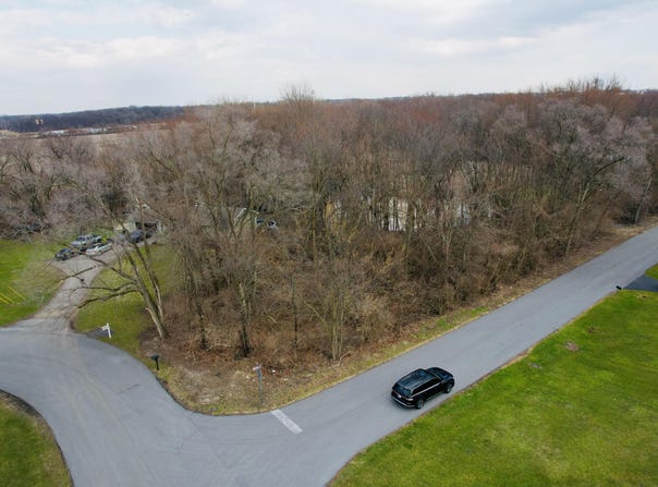 7103 Carolina Place, Merrillville, IN 46410