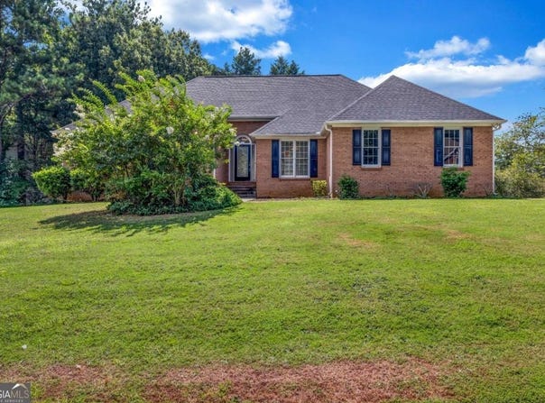 148 Sawgrass, Fayetteville, GA 30215