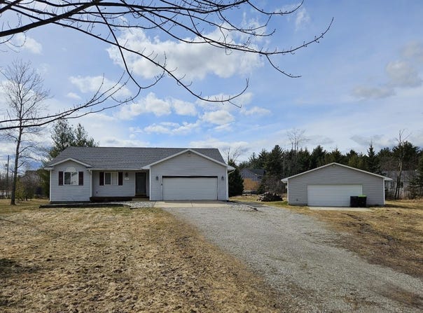 711 Sawyer, East Tawas, MI 48730