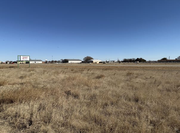 1408 I-27, Plainview, TX 79072