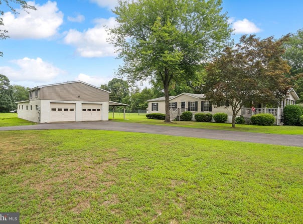 1850 YORK AVENUE, WILLIAMSTOWN, NJ 08094