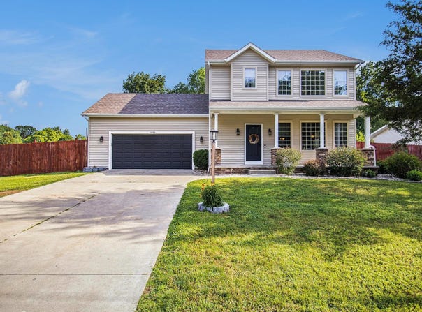 11999 Loughlin Drive, Mishawaka, IN 46545-7811