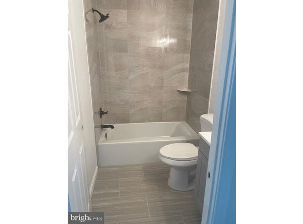647 CROFT DRIVE, SOUTHAMPTON, PA 18966