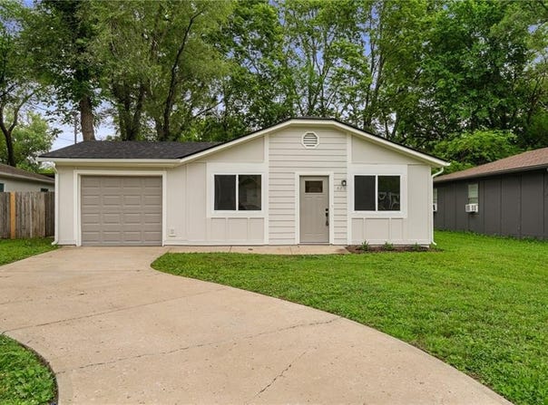 508 N Lincoln Street, Olathe, KS 66061