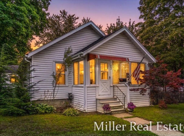 602 E Clinton Street, Hastings, MI 49058