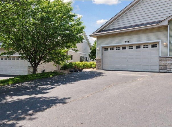 739 Park Brook Road NW, Isanti, MN 55040