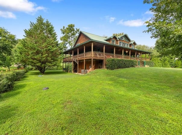 237 Laurel Creek Lane, Hayesville, NC 28904