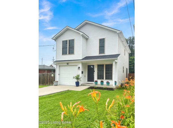 3703 Saint Francis Avenue Ave, Louisville, KY 40218
