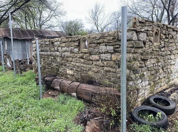 1212 W Wyandotte Avenue, Sulphur, OK 73086
