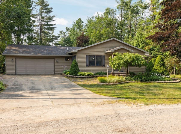 1713 Gere's N Street, Gaylord, MI 49735
