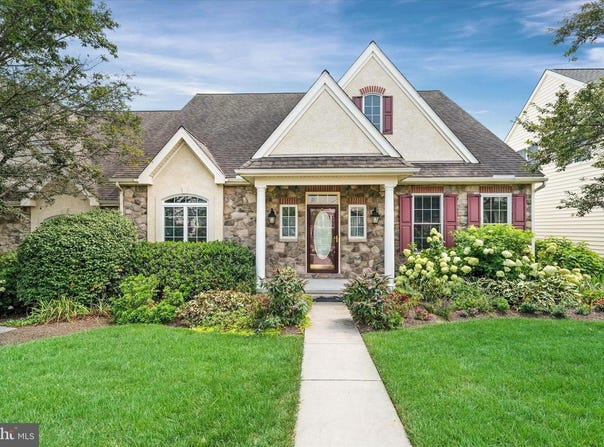 204 BRITTANY DR, AVONDALE, PA 19311