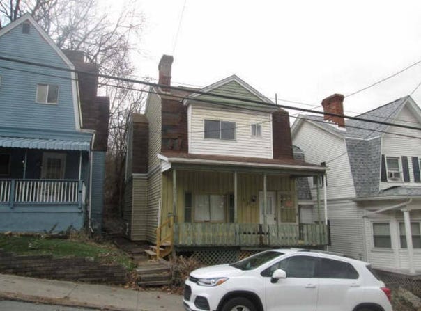 602 5th St, Charleroi, PA 15022