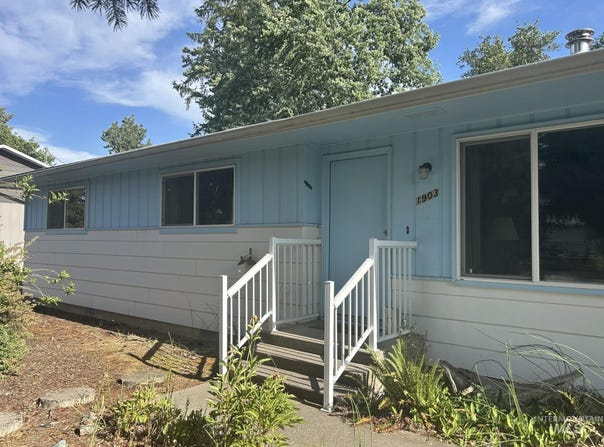 1903 E E Street, Moscow, ID 83843